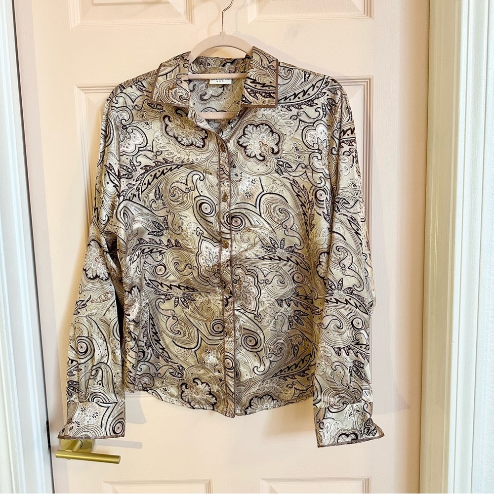 Cream paisley Covington button up